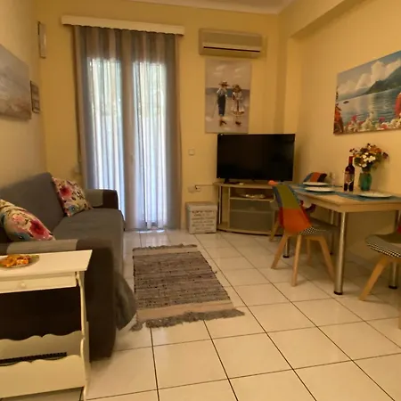 The Apartment, 1 Min Walk From *