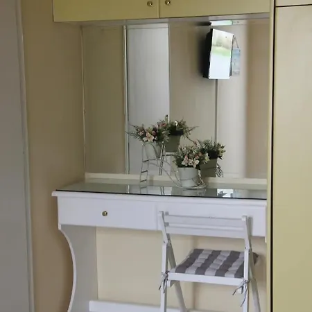 The Apartment, 1 Min Walk From *